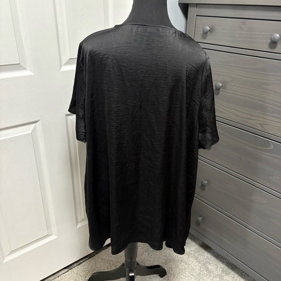 Torrid Top - Picture 3 of 7